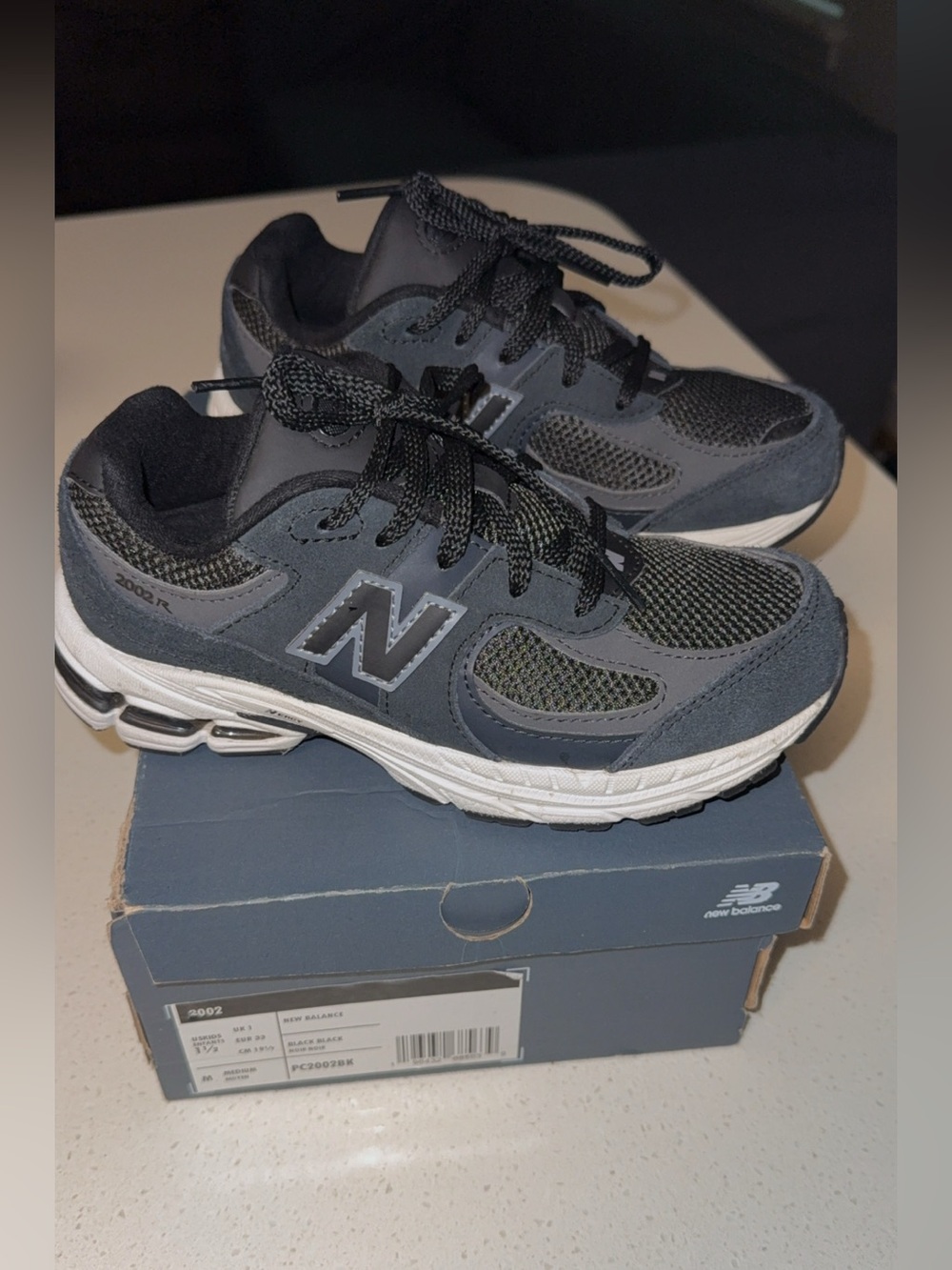 New Balance Black and Gray Suede - Athletic Sneakers
